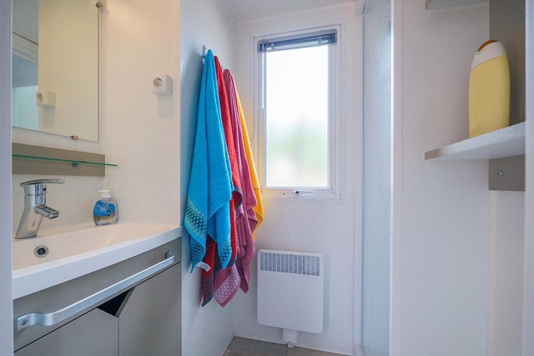 Camping Chateau De Galaure Chateauneuf-de-Galaure 部屋 写真