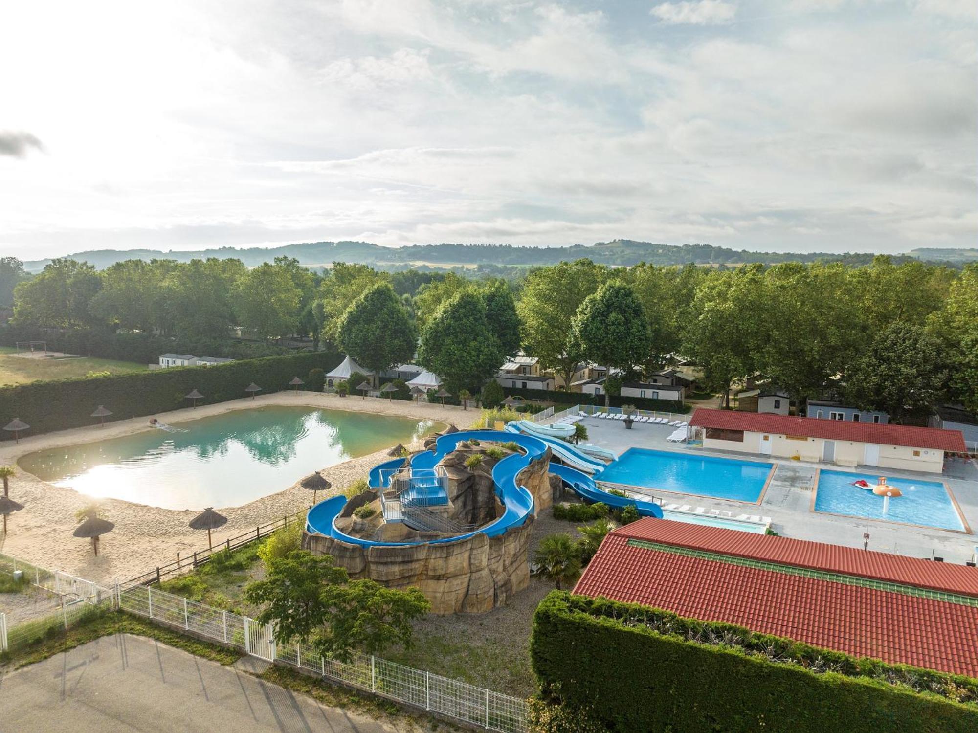 Camping Chateau De Galaure Chateauneuf-de-Galaure エクステリア 写真