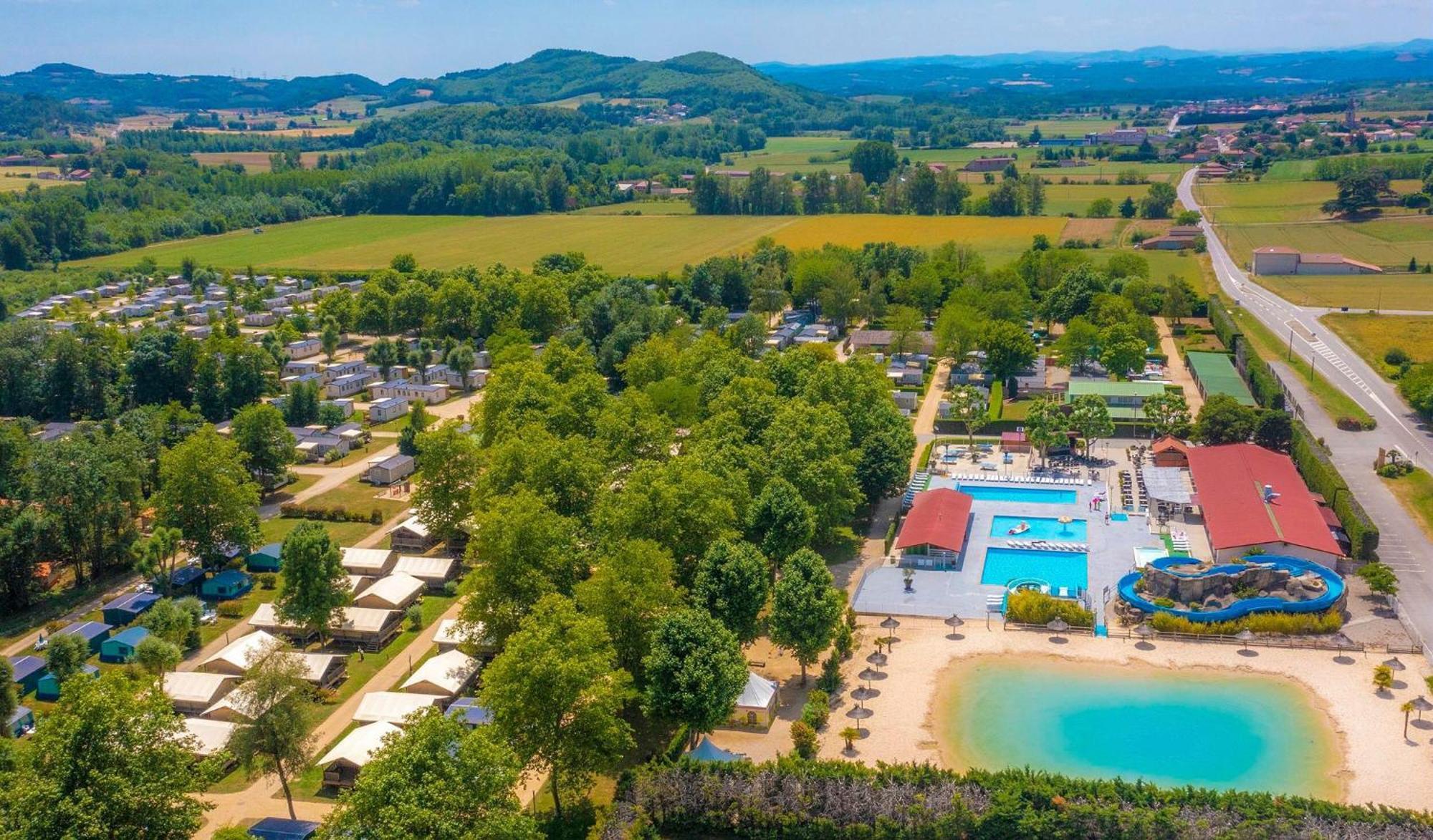 Camping Chateau De Galaure Chateauneuf-de-Galaure エクステリア 写真