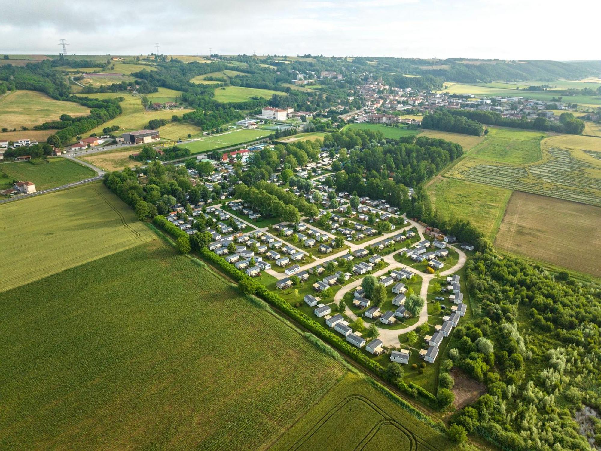 Camping Chateau De Galaure Chateauneuf-de-Galaure エクステリア 写真